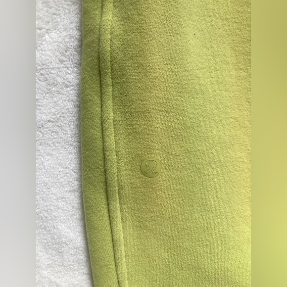 Lululemon Scuba High-Rise Jogger Size 4 Wasabi Yellow Green - Picture 4 of 6